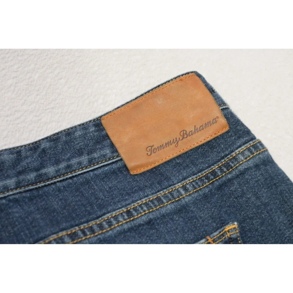 Tommy Bahama Vintage Straight Jeans Mens 42/32 Blue Stretch Medium Wash Denim‎